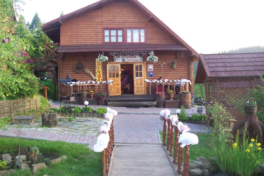 Boykivskiy Dvir Hotel Jaszenicja-Zamkova Kültér fotó